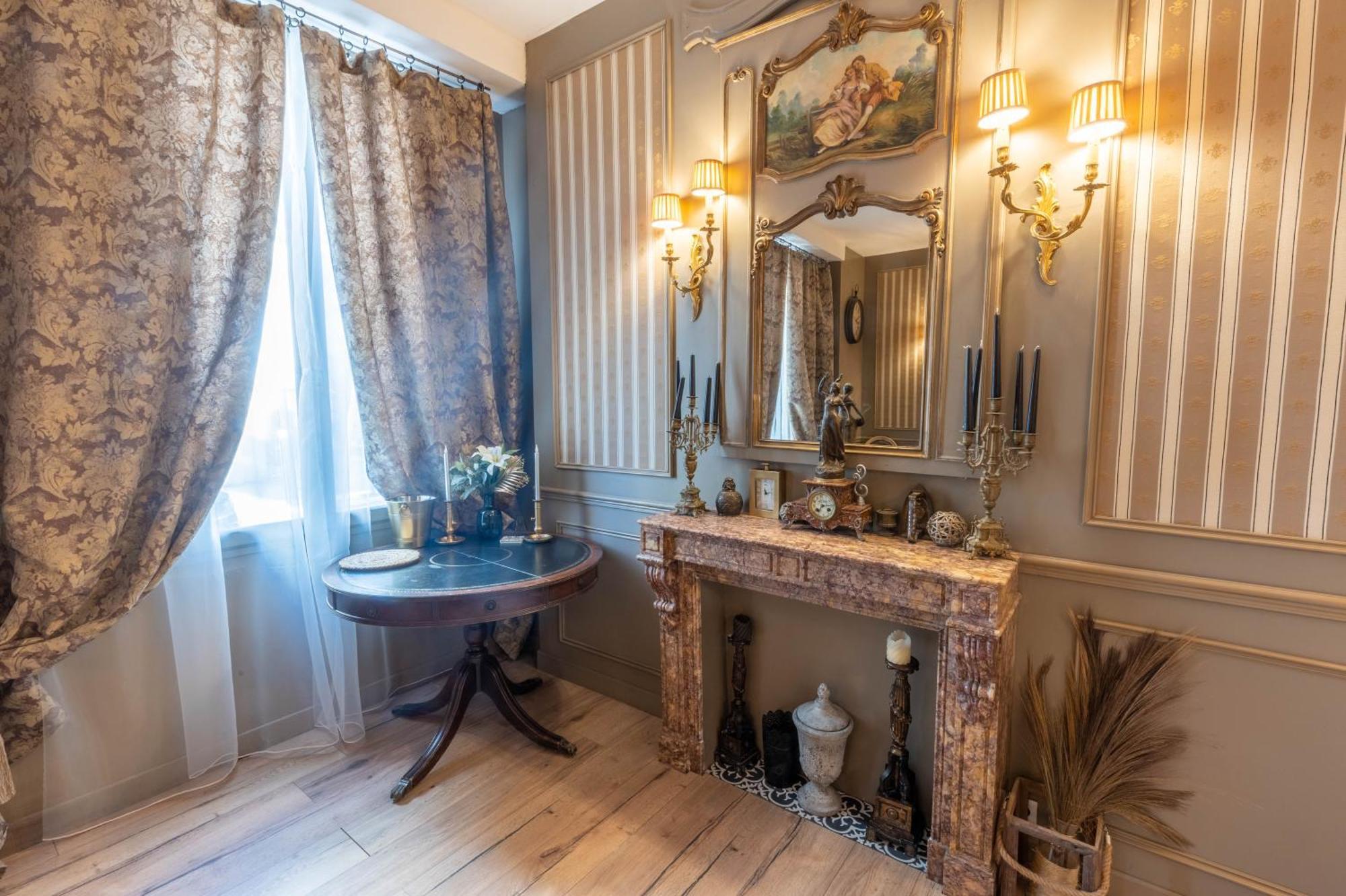 Eiffel Tower Area Apartment *